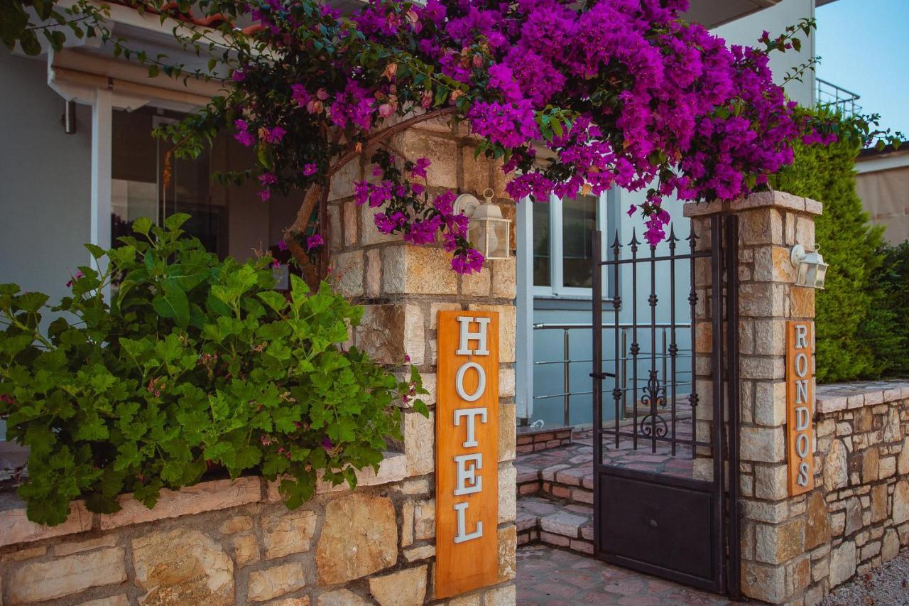 Rondos Hotel Химара Экстерьер фото