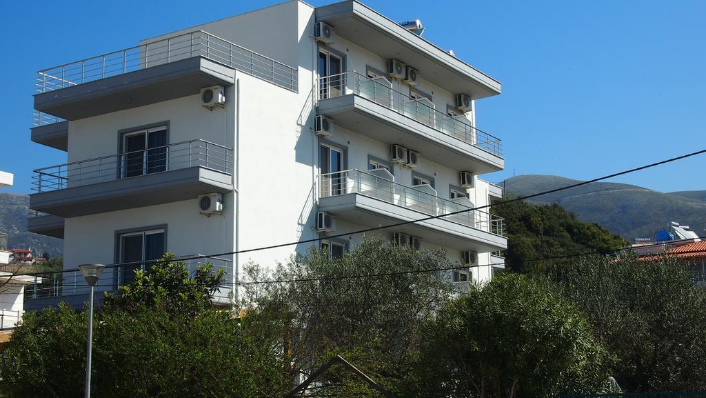 Rondos Hotel Химара Экстерьер фото