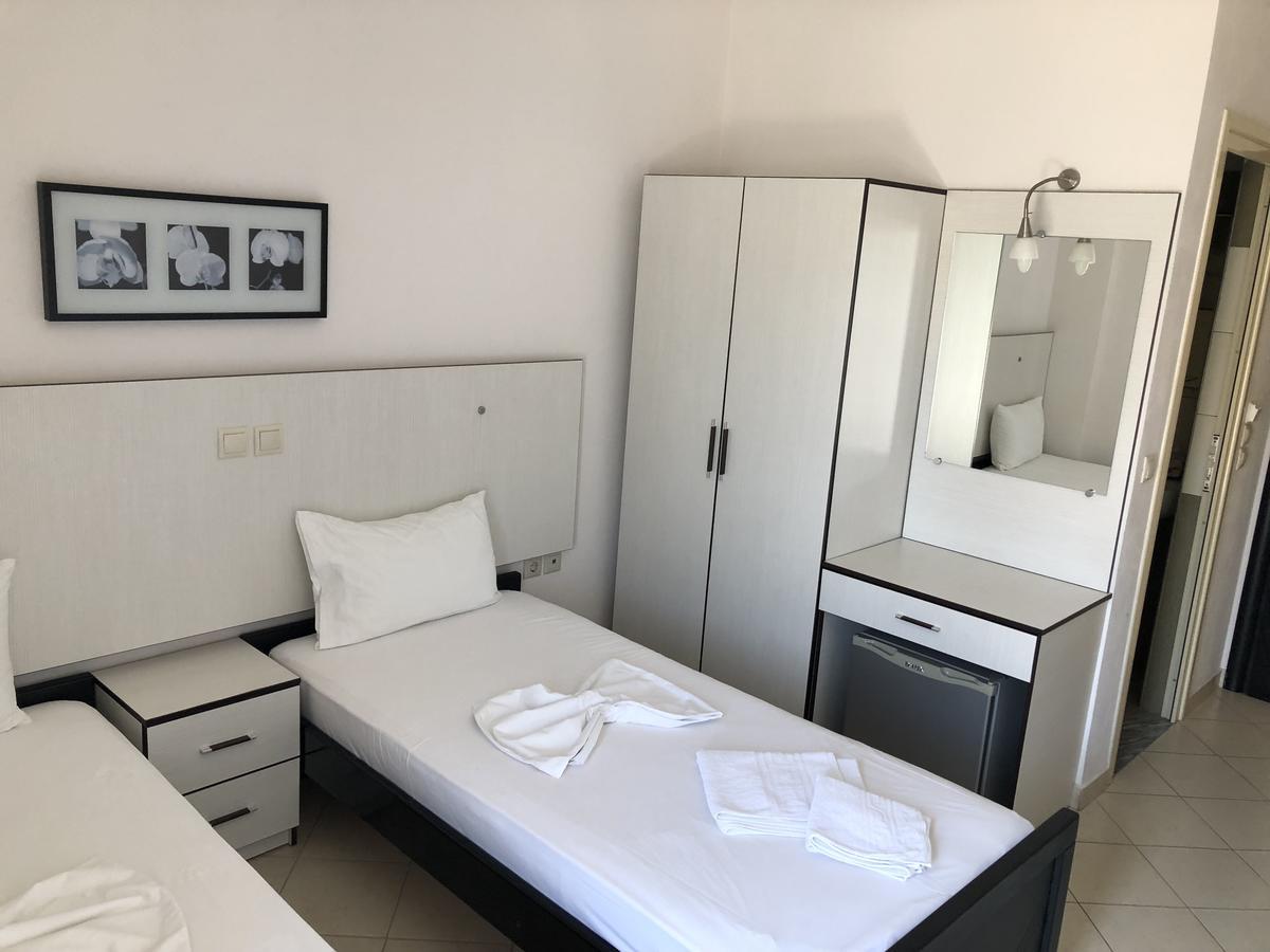 Rondos Hotel Химара Экстерьер фото