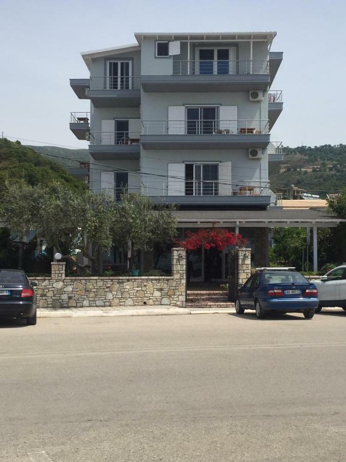 Rondos Hotel Химара Экстерьер фото