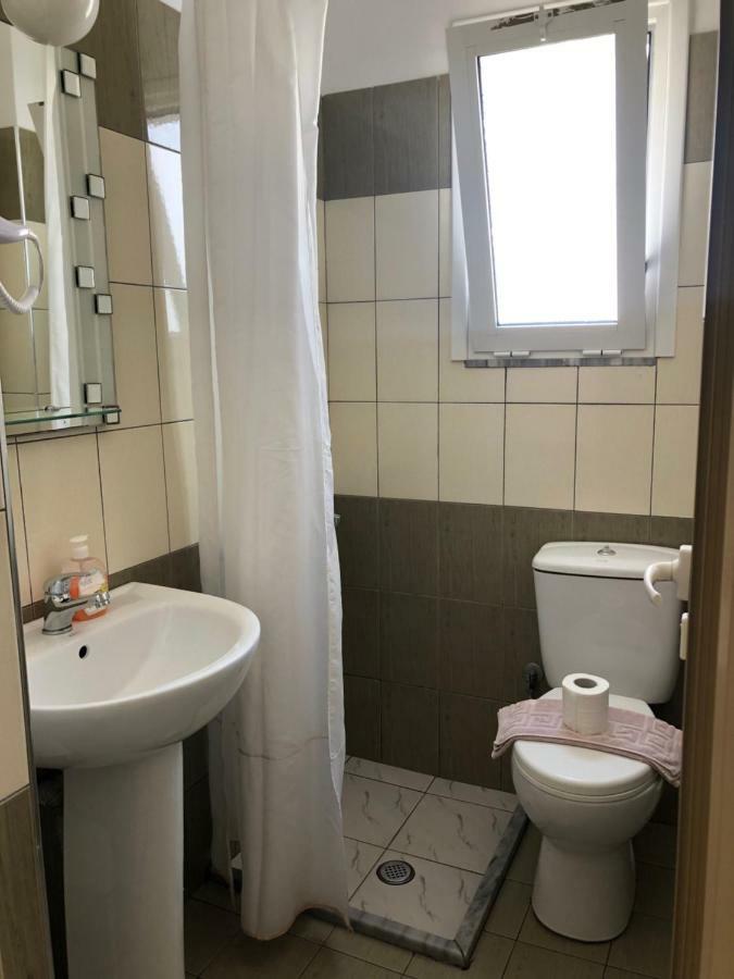 Rondos Hotel Химара Экстерьер фото